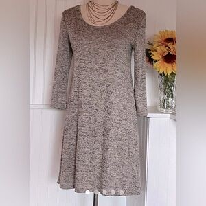 Like New OLIVIA RAE  Soft Stretch Dress, Criss-Cross back Pullover style, size M